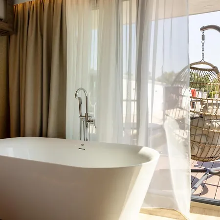 L'escale Royale - Marne La Vallée Hotel