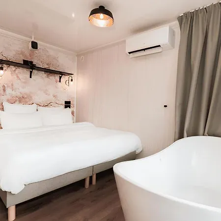Hotel L'escale Royale - Marne La Vallée